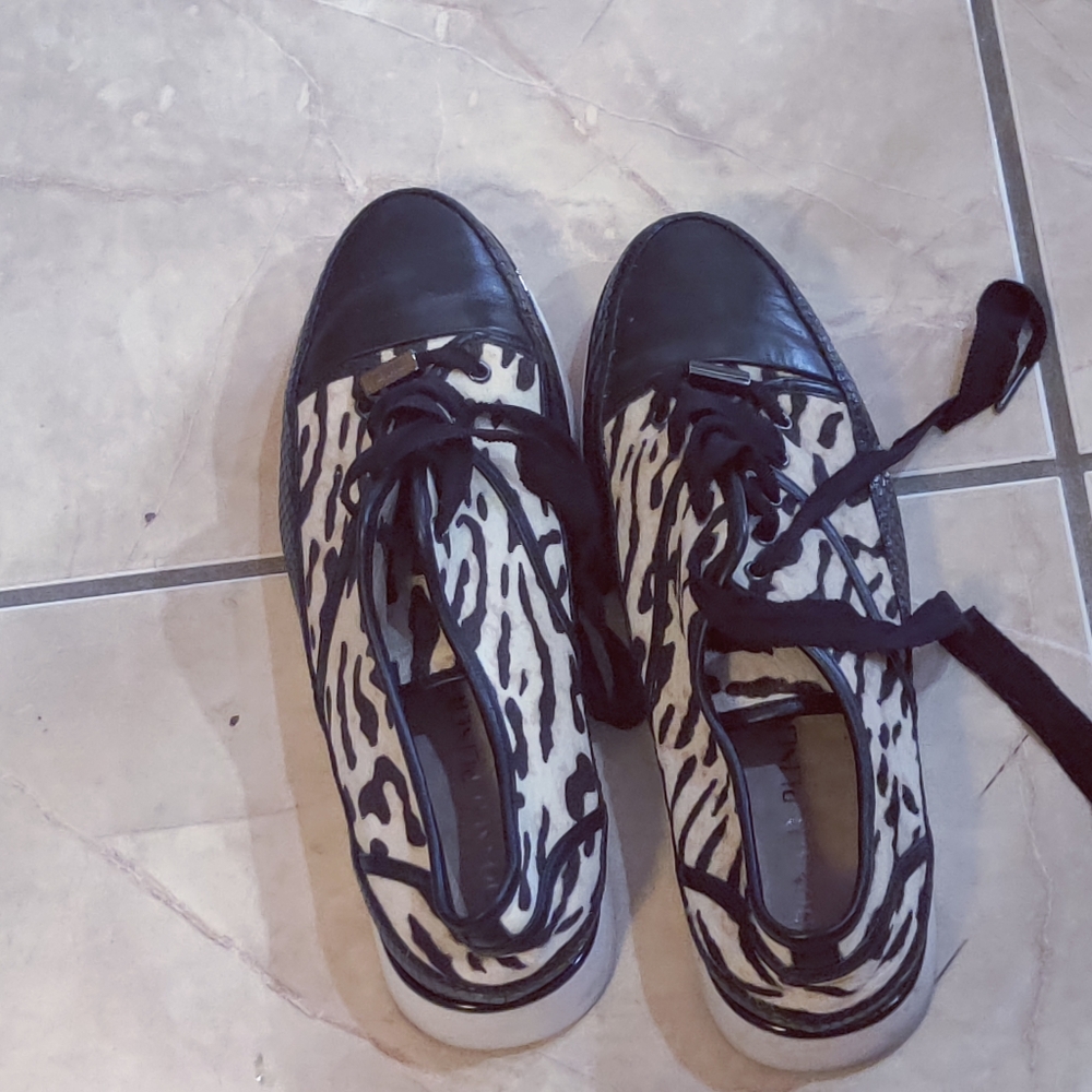 Donald Pliner shoes